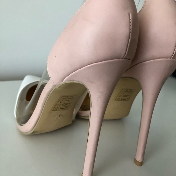 Transparent White Pointed Toe Pump - Picture 5 of 7